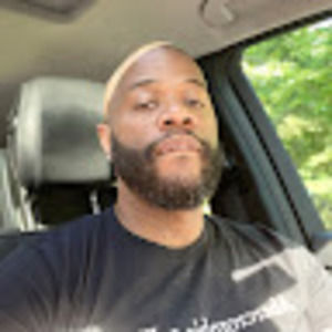 Meet your Posher, Derrick